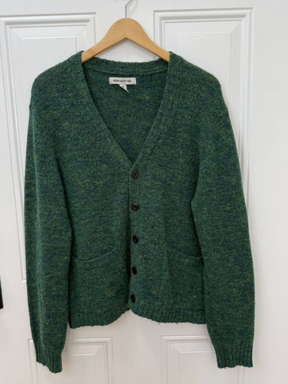 Urban Outfitters Green Knit Button Front Cardigan Sweater Pockets Size M - Picture 3 of 8